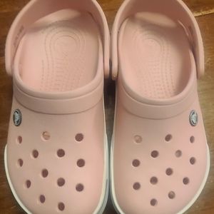 Crocs size w7, m5 Pink